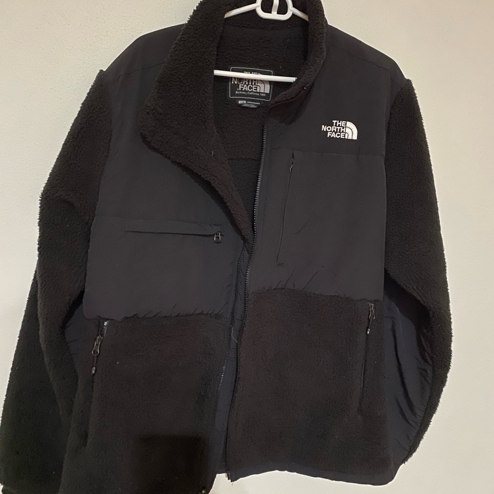Men’s Large North Face Fleece Jacket